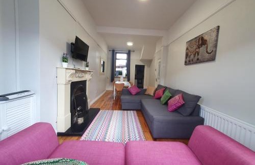 Belfast City Centre House | Shaftesbury Avenue Townhouse