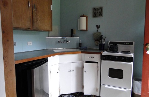Ocean Park Cabin | Shakti Cove Cottages