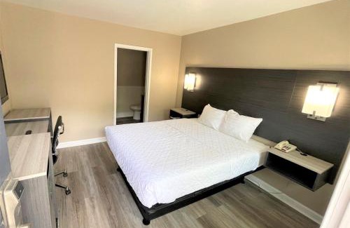Seekonk Hotel | Shangri-La Motel