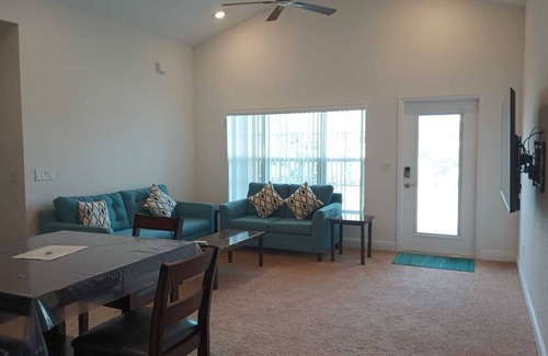 Tavares Condo | Shantiniketan J12/2912./50 minutes to the Disney 2 mile to down town Tavares.