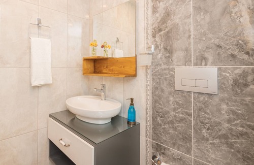 Fethiye House | Shared pool and garden ,triplets bungalows,sleeps 3 people max.