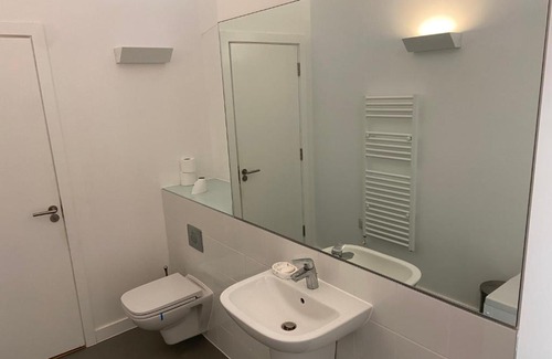 Bradford House | Shared with Host Lister Pods Executive Penthouse