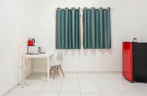 Al Majaz Apartment | Sharjah Master Bedroom with private washroom