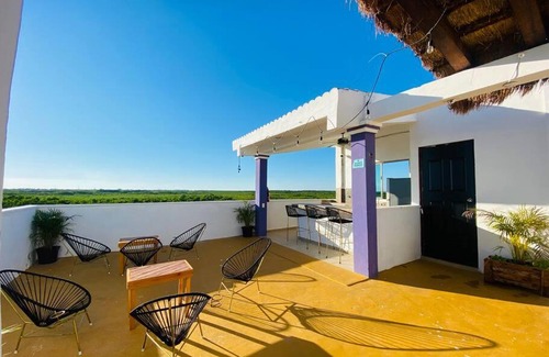 Puerto Juarez Apartment | Shark suite, 5 min walking to the beach. Shark piso2
