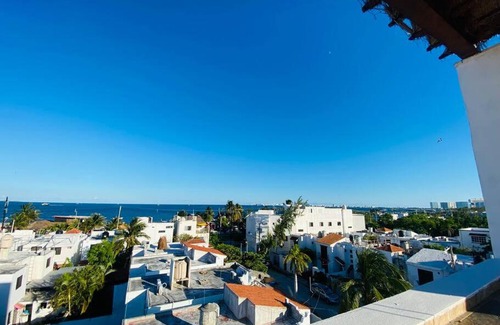 Puerto Juarez Apartment | Shark suite, 5 min walking to the beach. Shark piso2