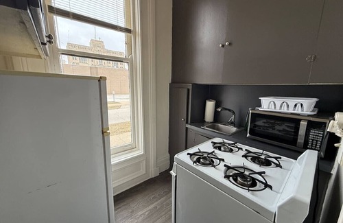 Bay City Apartment | Shearer Historical House #2