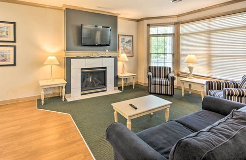Sheboygan Villa | Sheboygan Villa - Steps to Lake Michigan!
