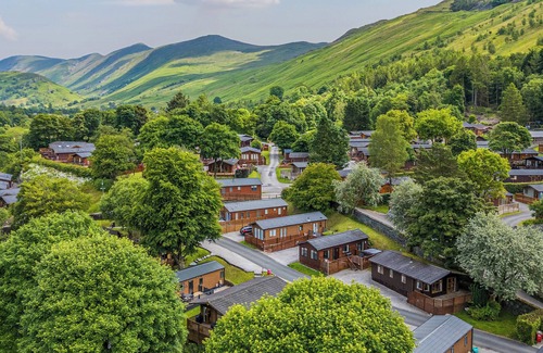 Troutbeck Cottage | SHEFFIELD PIKE LODGE, pet friendly, with a garden in Windermere