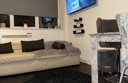Sheffield House | Sheffield Serenity Retreat - Cozy 3-Bed House