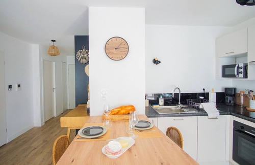 Concarneau Apartment | -SHELBY- T2 ARRIÈRE CORNICHE PARKING ET TERRASSE