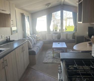 Tattershall House | Shells Breaks Tattershall Lakes Shearwater 27