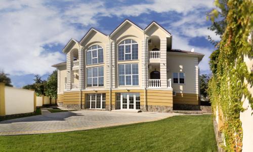Solomjanskyj Bed & Breakfast | Shelter Hotel