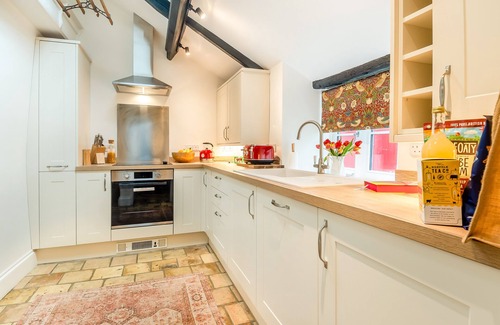 East Runton House | Shepherd Cottage - Three Bedroom House, Sleeps 6