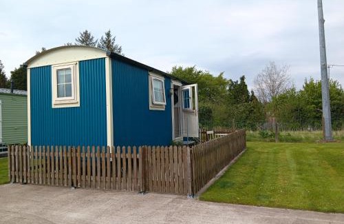 Enniskillen House | Shepherd Hut Enniskillen Blossom, Fermanagh