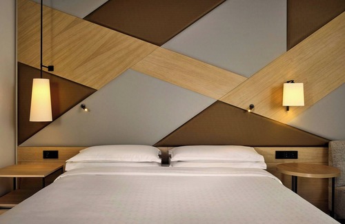 Schiphol Hotel | Sheraton Amsterdam Airport Hotel and Conference Center