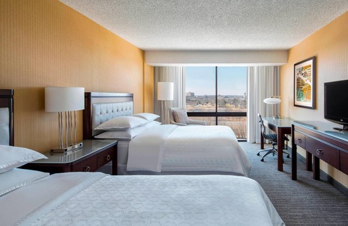 West Des Moines Hotel | Sheraton West Des Moines Hotel
