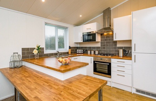 Carnforth Ski Chalet | Sherwood 30 is a stunning lodge, extremely modern and perfect for the whole family.