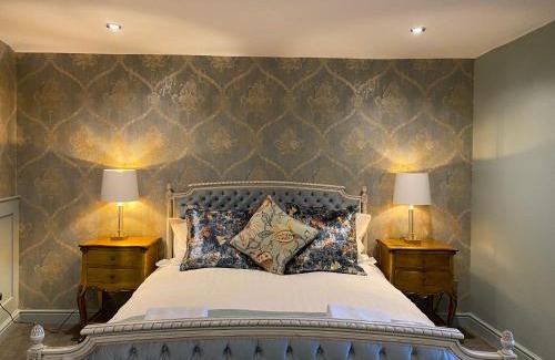 Shibden Bed & Breakfast | Shibden Hall View
