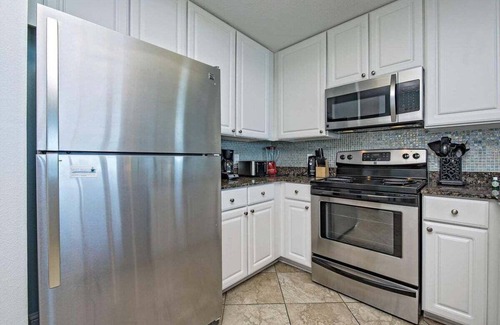 Gulf Shores Condo | Shine Bright at Lighthouse 1614 your Gulf Shores Getaway By Prickett Properties