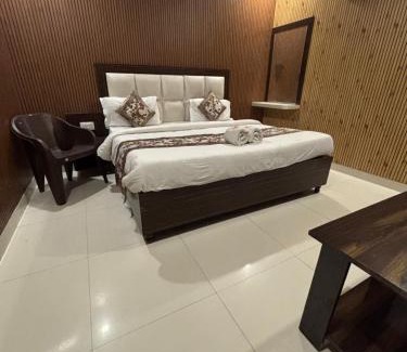 Amritsar Bed & Breakfast | Shine star BnB