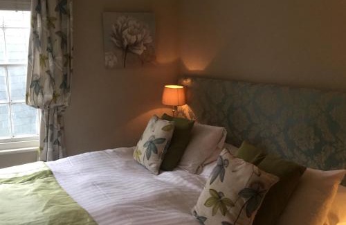 Mevagissey Hotel | Ship inn