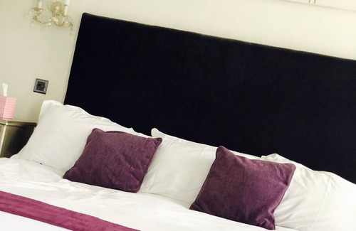 Portsmouth Hotel | Ship Leopard Hotel – No Children