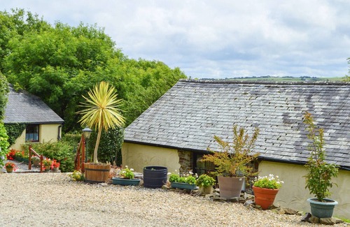 Hartland Cottage | SHIPLOAD COTTAGE, pet friendly, character holiday cottage in Hartland