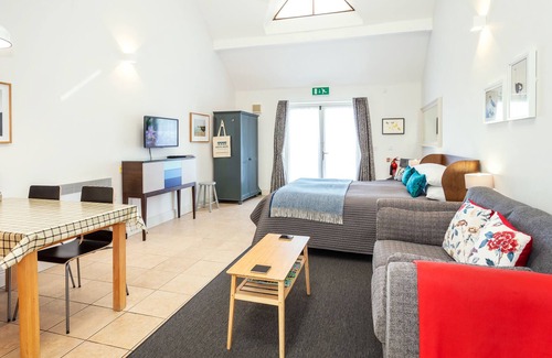 Porlock Apartment | Ships Mews Apartments - Adults Only