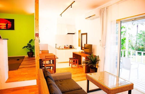 Miyazaki Condo | Shirahama Beach Garden