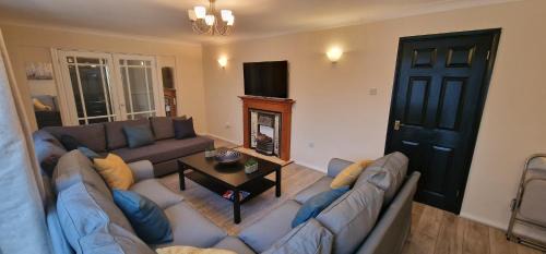 Milton House | Shirley L, Milton, Cambridge, 4 BR House, Newly Refurbished