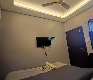 Sualkuchi Hotel | Shiva Guest House