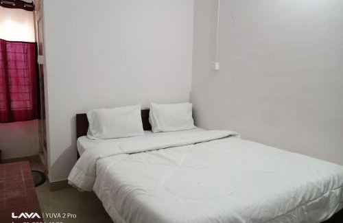 Sualkuchi House | Shivam Guest House Near GNRC and Down Town Hospital