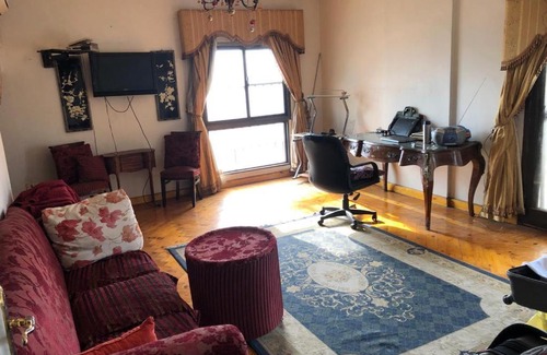 Al-'Amriyah Ski Chalet | شاليه روتانا