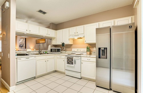 Meadow Pointe House | Shop, Golf & More: Family Retreat in Wesley Chapel