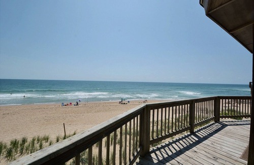 Buxton Cottage | Shore Break Cottage- Steps to Beach- Incredible Views- Community Pool