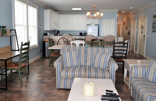 Surfside Beach House | Shore Thing (Stealing Home) - Oceanfront in Surfside Beach