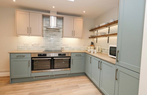Weymouth Cottage | Shore View