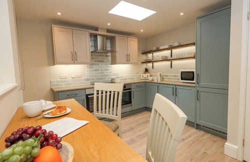 Weymouth Cottage | Shore View