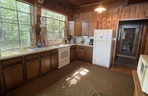 Bridgton Cabin | Shorefront on Highland Lake