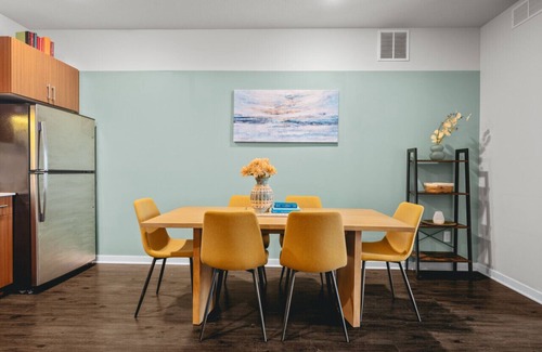 Traverse City Condo | Shoreline: 2BR Condo Near Downtown The Bay and Wineries