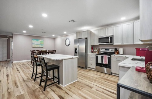 Indian Harbour Beach House | Shoreline Serenity: 3bd+Dog Friendly+Bckyrd