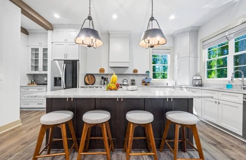 Gainesville House | Shores of Lake Lanier - Beautiful New Build Home!