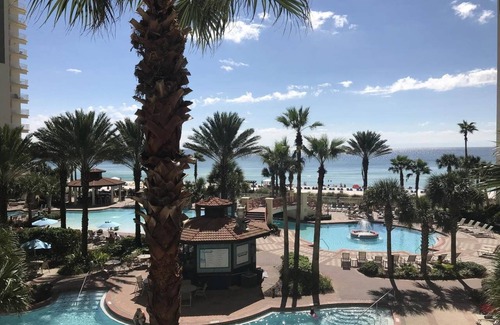 Panama City Beach Condo | SHORES OF PANAMA- 3RD FLOOR!nPerfect for a couple plus two kids in the bunkroom.