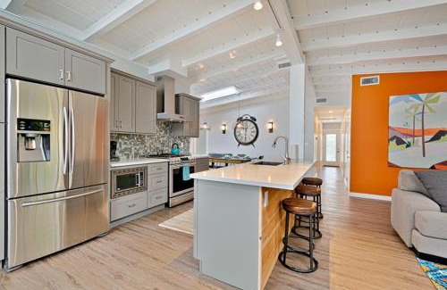 La Jolla Shores House | Shores Perfection - Spa, AC, Pet Friendly, Parking, Fire Pit & Massive Private Yard!