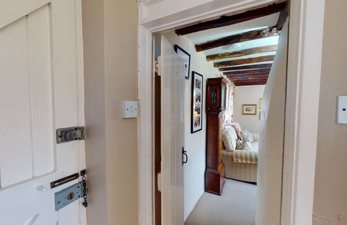 Aylesbury Cottage | Short Let Space Bailey's Cottage two bedroom cottage near the centre of Aylesbury.