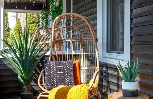 Italian Village House | Short North - Parking- King Bed - Convention