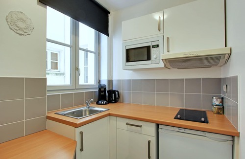 Jardin des plantes Apartment | Short Stay Group Museum View Serviced Apartments