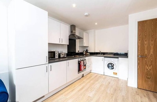 Preston Apartment | Short Term Apartment Preston With Parking