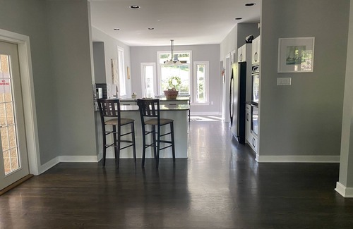 Centreville House | Short Term & Long Term Rental Dogs Allowed Upon Approval