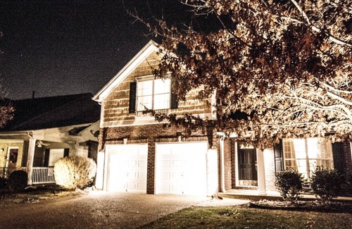 Franklin House | Short Term Rental Luxurious Experience! 5min to Downtown Franklin